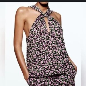 Zara trust front keyhole flowy vacation halter tank